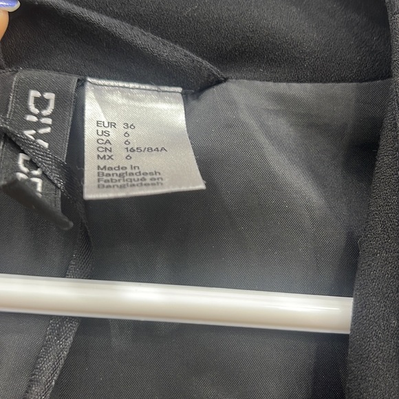 Blazer - Picture 2 of 2